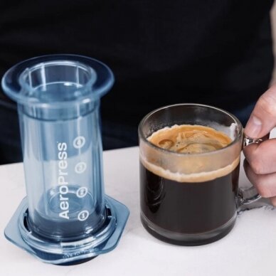 Kavinukas AeroPress Clear Blue, 250 ml 1